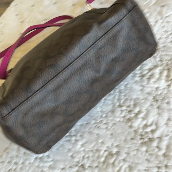 Coach Signature Canvas Tote Brown and Pink - Picture 5 of 17